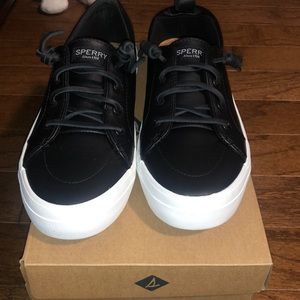 Sperry Sneakers